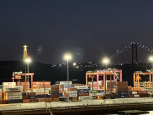 Cesta domů za tmy, chvíli jsme poseděli v parku s výhledem